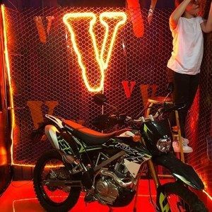 Meet your Posher, Anthony